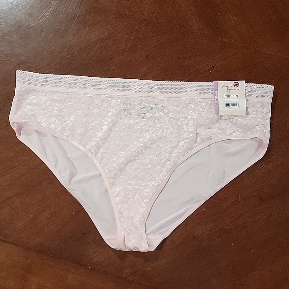 (J12) NWT Hipster Secret Treasures